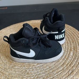 Nike Baby-Toddler Signature Kids Sneakers Size 6C